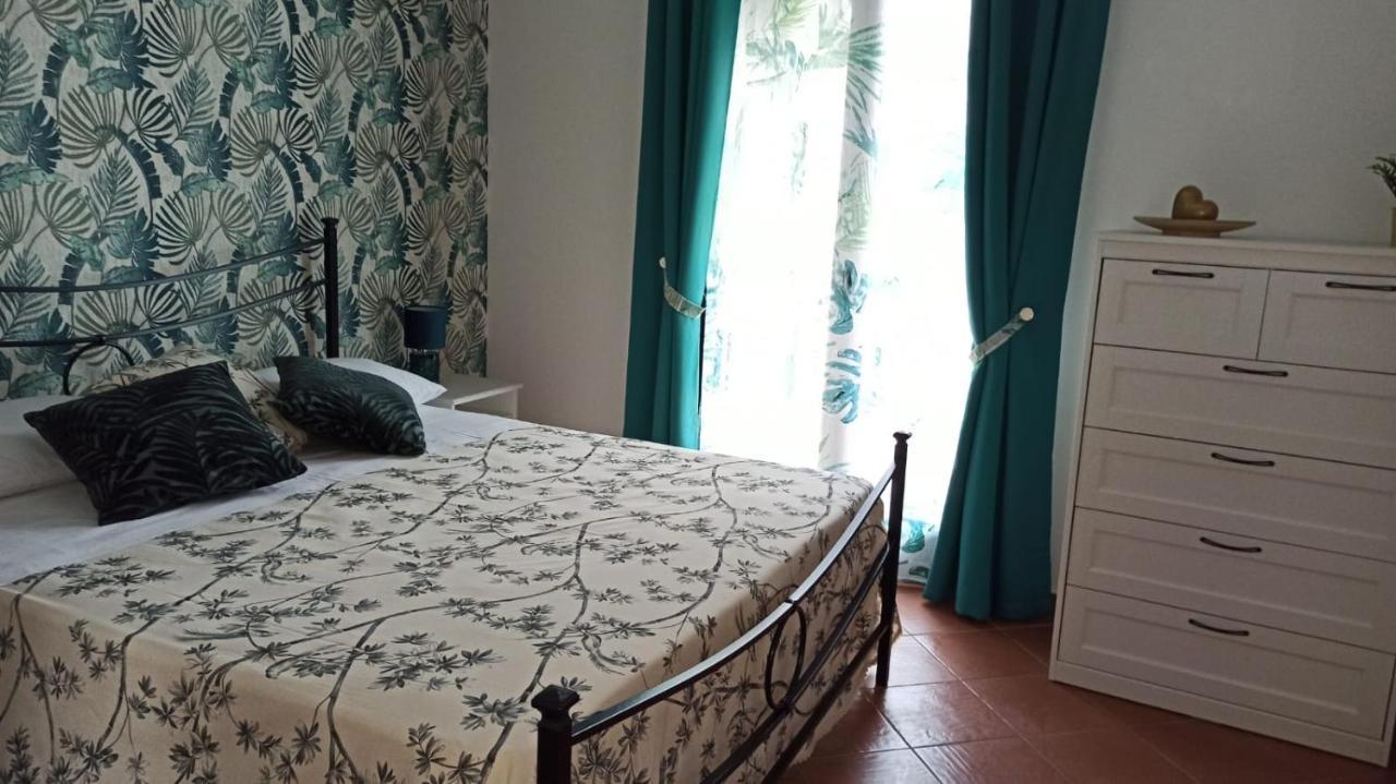 Original Sicily Bed and Breakfast Santa Venerina Esterno foto